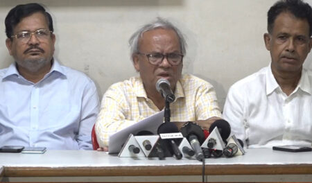 আ. লীগের অনেক নেতাকর্মী দেশ ছেড়ে পালাচ্ছেন: রিজভী