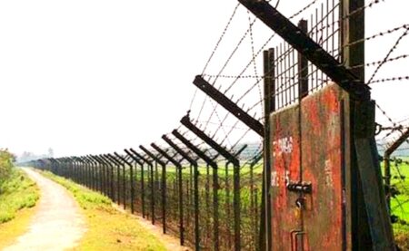 কুড়িগ্রাম সীমান্ত দিয়ে ভারত থেকে অবৈধ প্রবেশের দায়ে আটক-২