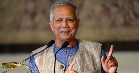 অন্তর্বর্তীকালীন সরকারের দায়িত্ব নিতে ড. ইউনূসের সম্মতি