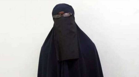 বোরকা পরে পালাতে গিয়েও শেষ রক্ষা হয়নি যুবলীগ নেতার