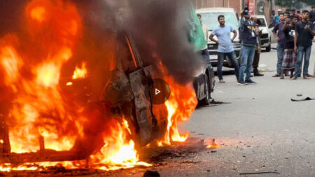 একাত্তর ও মাইটিভি কার্যালয়ে ভাঙচুর