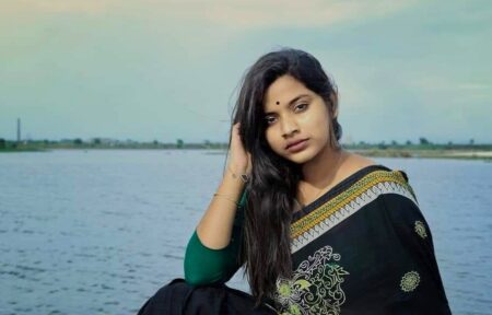 কেন রাজনীতিবিদকে বিয়ে করতে চান ফারজানা সিঁথি?