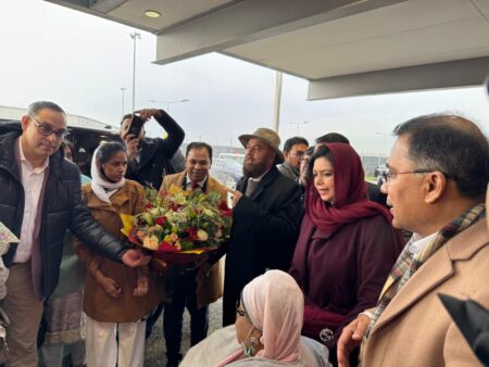 দীর্ঘ ৭ বছর পর মায়ের সাথে দেখা তারেক রহমানের