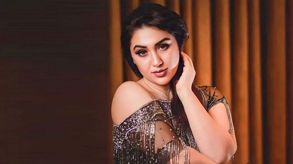 মুসল্লিদের কঠোর অবস্থানে এবার পণ্ড হলো অপু বিশ্বাসের উদ্বোধনী অনুষ্ঠান