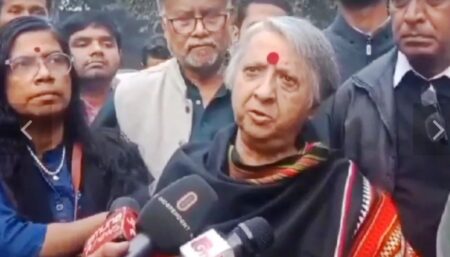 আহত শিক্ষার্থীদের দেখতে ঢামেকে খুশি কবির ও ড. জোবায়দা