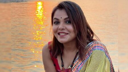 সড়ক দুর্ঘটনার কবলে অভিনেত্রী মেহের আফরোজ শাওন