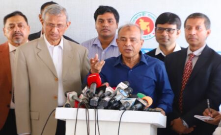 দুর্নীতি কমাতে না পারলে দেশের কাঙ্ক্ষিত অগ্রগতি হবে না : স্বরাষ্ট্র উপদেষ্টা