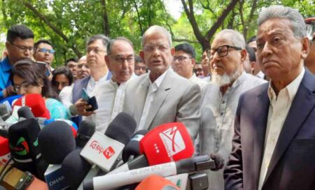 প্রধান উপদেষ্টার সঙ্গে বৈঠকে বিএনপি সন্তুষ্ট না: মির্জা ফখরুল ইসলাম