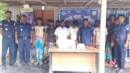 কুড়িগ্রামে জুয়ার আসরে জামায়াত নেতা সহ আটক ১৪