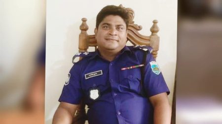 রিকশাচালককে আটকে নির্যাতন-ঘুষ: এসআইয়ের বিরুদ্ধে তদন্ত শুরু