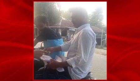 রায়গঞ্জে ভূমি কর্মকর্তার ঘুষ নেওয়ার ভিডিও ভাইরাল