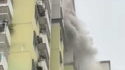 মোহাম্মদপুরে আবাসিক ভবনে অগ্নিকাণ্ড, ফায়ার সার্ভিসের দ্রুত নিয়ন্ত্রণে