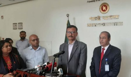 শেখ হাসিনা ফেরত পেতে না পারলে কিছুই করা যাবে না: পররাষ্ট্র উপদেষ্টা