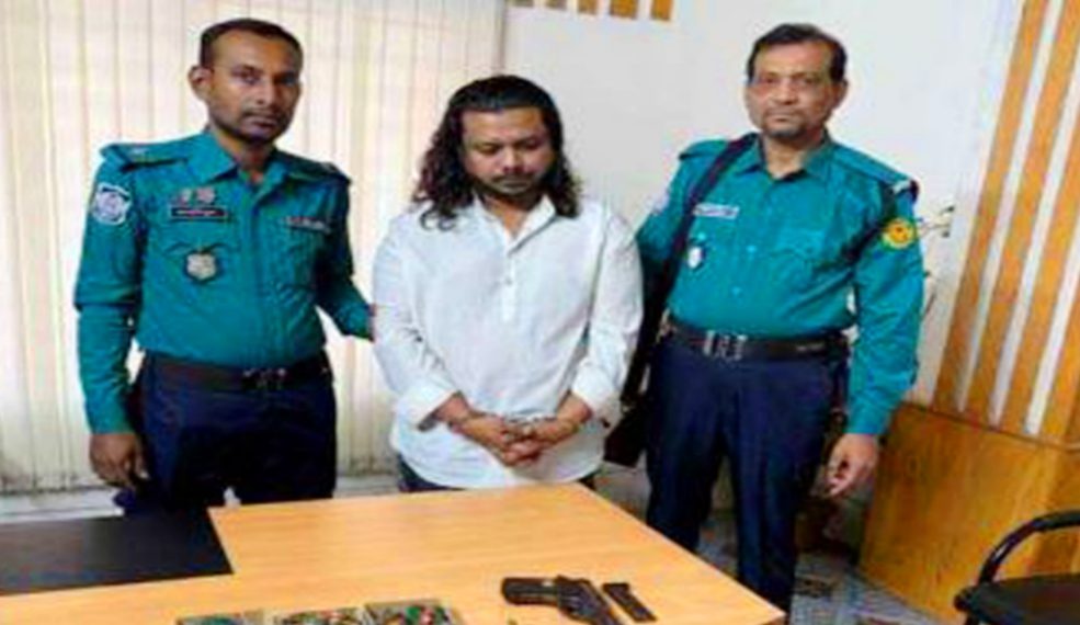 হাদি হত্যা মামলা: আগ্নেয়াস্ত্র ও বিস্ফোরকসহ আলমগীরের সহযোগী হিমন গ্রেফতার