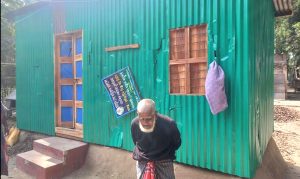 তারেক রহমানের উপহারপ্রাপ্ত রাজবাড়ীর অন্ধ গফুরের বাড়িতে হামলা-লুট