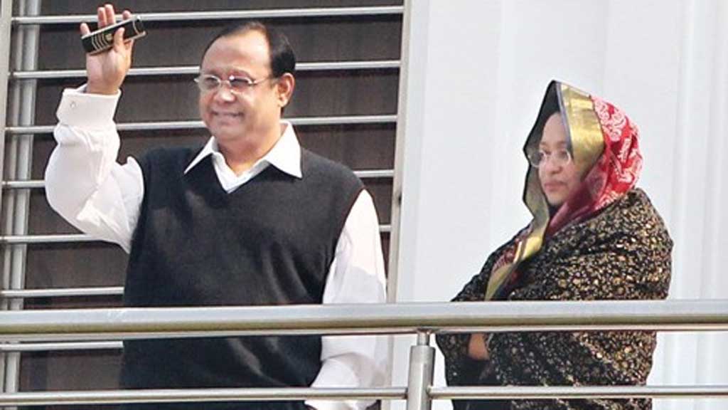 বসুন্ধরা চেয়ারম্যানের স্ত্রী আফরোজার ভবনসহ জমি জব্দের আদেশ