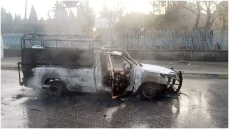 পাকিস্তানে ১২ স্থানে সন্ত্রাসী হামলায় নিহত অন্তত ৪৭