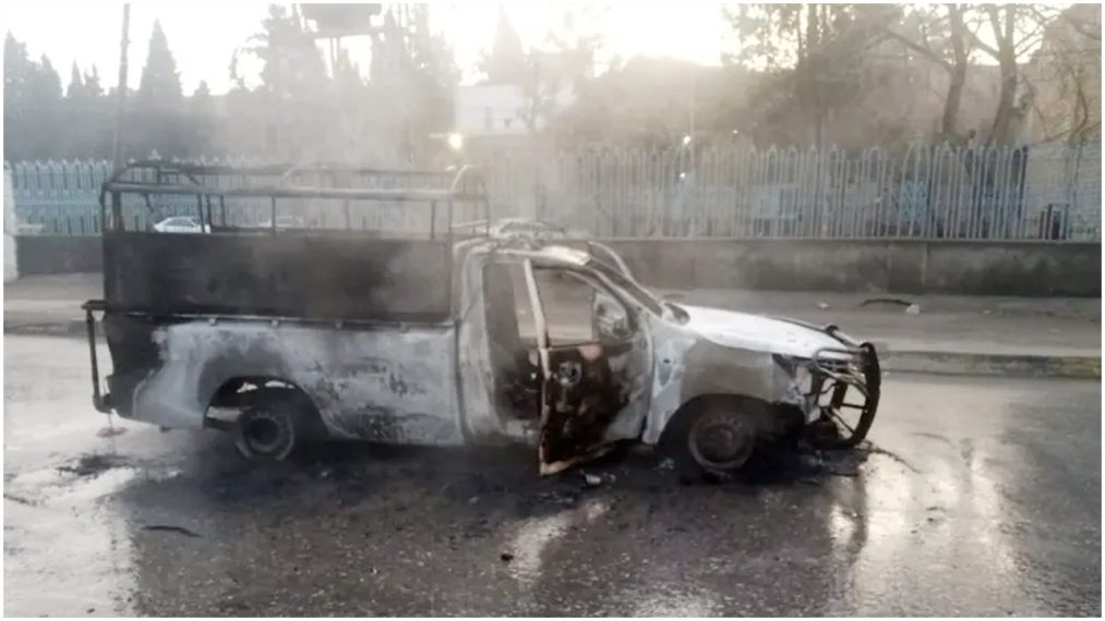 পাকিস্তানে ১২ স্থানে সন্ত্রাসী হামলায় নিহত অন্তত ৪৭