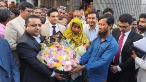 ভোট দিতে এসে কেন্দ্রেই কন্যাসন্তানের জন্ম, নাম রাখা হলো ‘খালেদা’