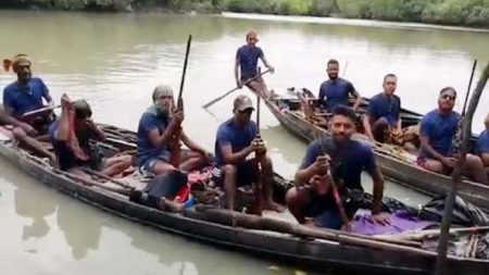 সুন্দরবনে পক্ষকাল শেষে জিম্মি জেলেদের উদ্ধার সম্ভব হয়নি