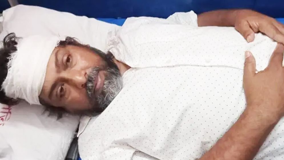 প্রেসক্লাবে সাংবাদিককে মারধর, যুবদল নেতাসহ আটক ২