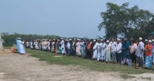 ফেরিঘাটে নদীতে বাস ডুবি: মা-শিশু সন্তানের দাফন আশুলিয়ায়