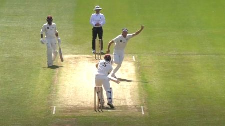 পাঁচ বলে ৫ উইকেট: ২৫৪ বছরের ক্রিকেট ইতিহাসে প্রথমবারের কীর্তি!