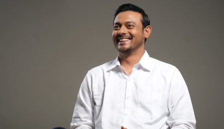 নাসিরুদ্দীন পাটওয়ারীর বিরুদ্ধে মানহানির মামলা