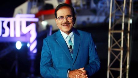 ঈদে চমক নিয়ে আসছে হানিফ সংকেতের ‘ইত্যাদি’