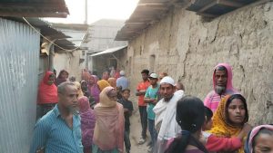 ঘরে গৃহবধূর ঝুলন্ত মরদেহ, স্বামী পলাতক