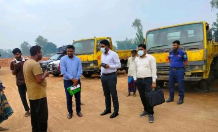 রায়গঞ্জে পরিবেশবিধি লঙ্ঘন: দুই ইটভাটায় ৯ লাখ জরিমানা, একটির কার্যক্রম বন্ধ