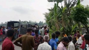 রাজারহাটে পিক-আপের ধাক্কায় বাবা-ছেলের মৃত্যু