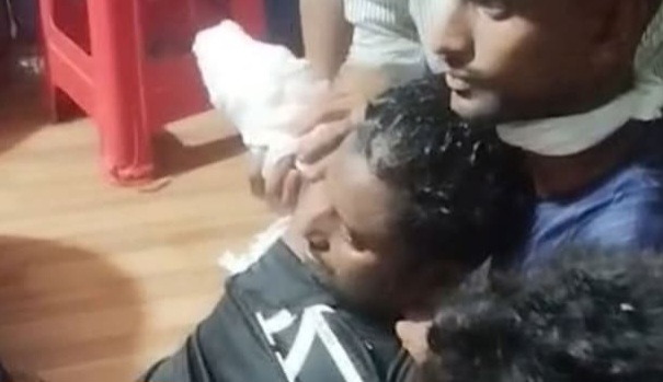 মোংলা ইপিজেডে মেশিনে শ্রমিকের হাত বিচ্ছিন্ন, নিরাপত্তা নিয়ে প্রশ্ন