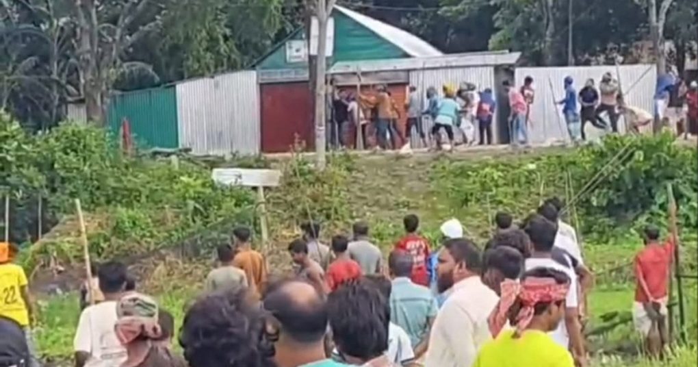 বাজারের নামকরণ নিয়ে দুই গ্রামের সংঘর্ষে যুবক নিহত, আহত অর্ধশত