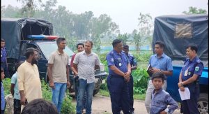 রায়গঞ্জে জিম্মি করে লুট, ছুরিকাঘাতে আহত নৈশপ্রহরী