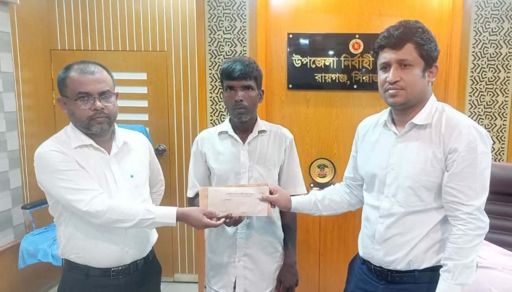 জীবন বাঁচাতে রিমুর পাশে দাঁড়ান: সাহায্যের অপেক্ষায় আট বছরের নিষ্পাপ শিশু