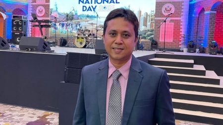ঝালকাঠির নতুন এসপিকে ঘিরে ফেসবুকে অপপ্রচার, সত্যতা নিয়ে প্রশ্ন
