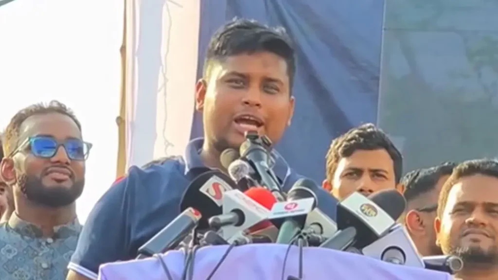 ফার্মের মুরগিরা রাস্তায় নেমেছে বলেই আপনি শিক্ষামন্ত্রী
