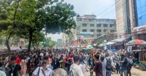 তিন দফা দাবিতে সংসদ ভবনমুখী এইচএসসি পরীক্ষার্থীরা