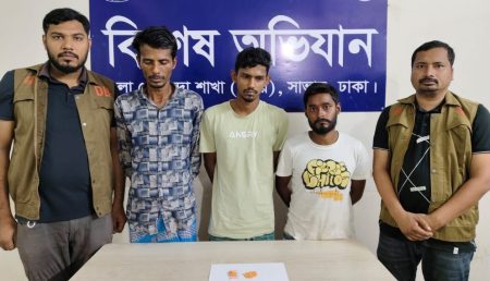 সাভার-ধামরাইয়ে ইয়াবাসহ ৩ মাদক ব্যবসায়ী গ্রেপ্তার