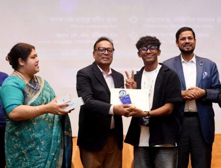 প্রতিভা যেন প্রতিবন্ধকতার কারণে থেমে না থাকে : ফকির মাহবুব আনাম